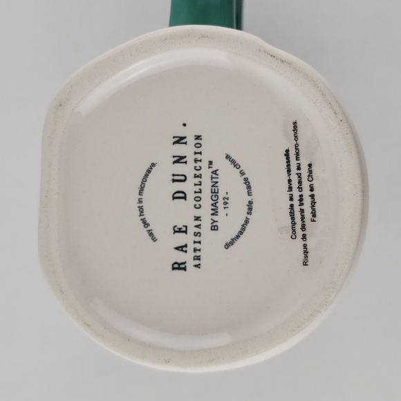 ⭐2/ $50⭐️ Rae Dunn Artisan Ceramic White Green Mug Large Letters MOM'S THE BEST - Picture 8 of 10